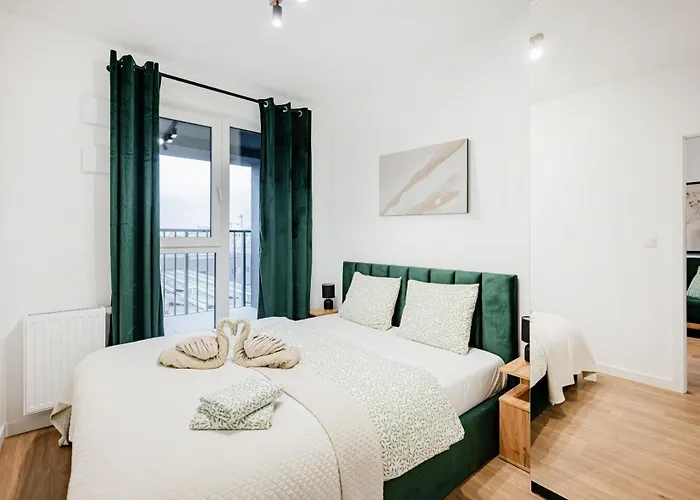 Legnicka Апартаменты *